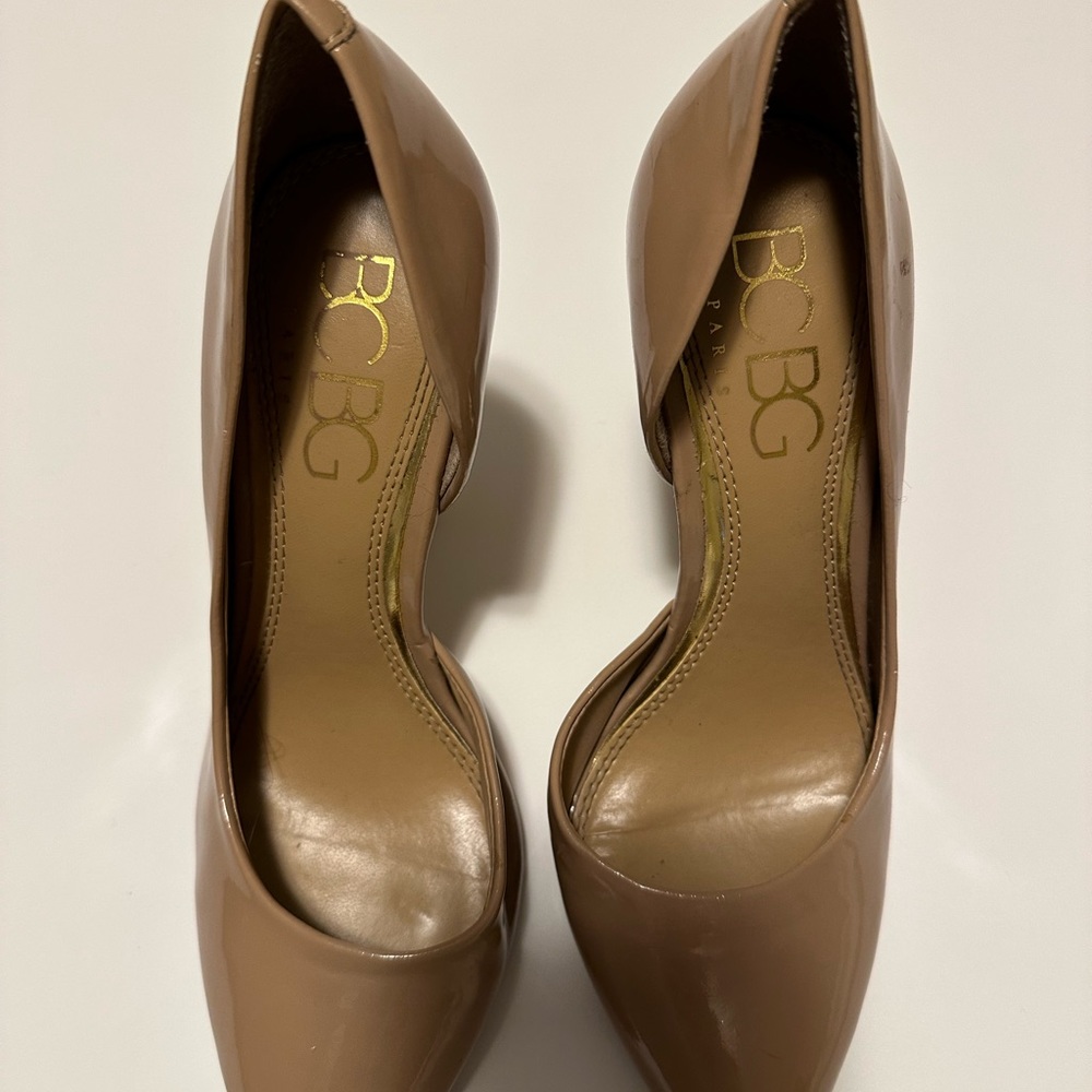 BCBG Patent Nude Pumps Size 6/36 Wide - Picture 10 of 15